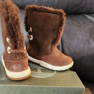 Toddler  timberland girls size 5